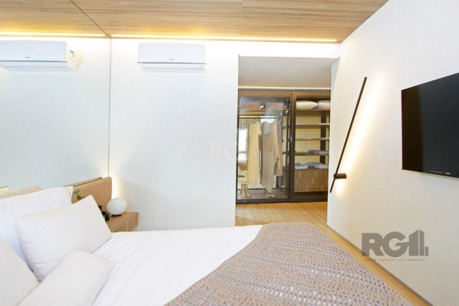 Imagem Apartamento com 3 Quartos à Venda, 151 m² em Menino Deus - Porto Alegre Imagem Apartamento com 3 Quartos à Venda, 151 m² em Menino Deus - Porto Alegre