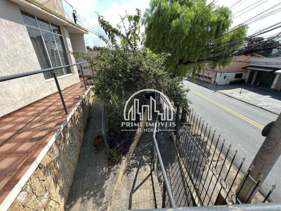 Imagem Casa com 3 Quartos à Venda, 360 m² em Retiro - Jundiaí Imagem Casa com 3 Quartos à Venda, 360 m² em Retiro - Jundiaí