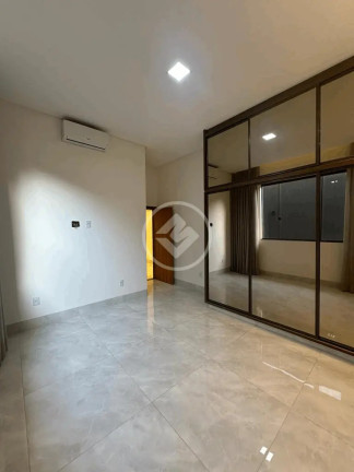 Imagem Casa com 4 Quartos à Venda, 270 m² em Condomínio Do Lago - Goiânia Imagem Casa com 4 Quartos à Venda, 270 m² em Condomínio Do Lago - Goiânia