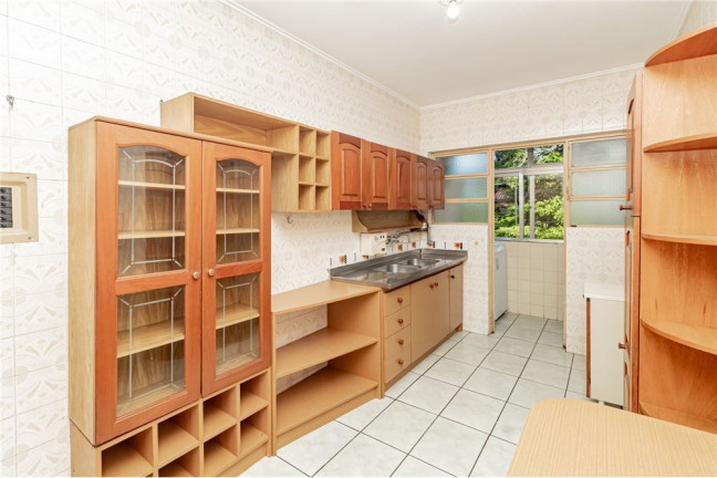 Imagem Imóvel com 2 Quartos à Venda, em Petrópolis - Porto Alegre Imagem Imóvel com 2 Quartos à Venda, em Petrópolis - Porto Alegre