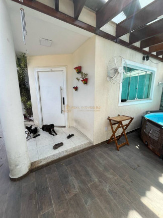 Imagem Casa com 4 Quartos à Venda, 200 m² em Taquara - Rio De Janeiro Imagem Casa com 4 Quartos à Venda, 200 m² em Taquara - Rio De Janeiro