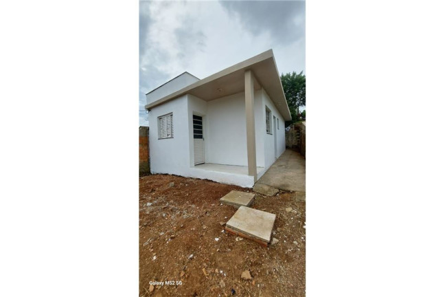 Imagem Casa com 2 Quartos à Venda, 70 m² em Mário Quintana - Porto Alegre Imagem Casa com 2 Quartos à Venda, 70 m² em Mário Quintana - Porto Alegre