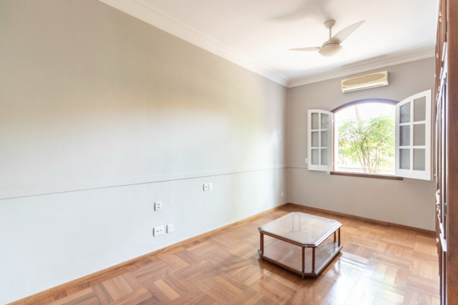 Imagem Casa com 6 Quartos à Venda, 670 m² em Ribeirânia - Ribeirão Preto
