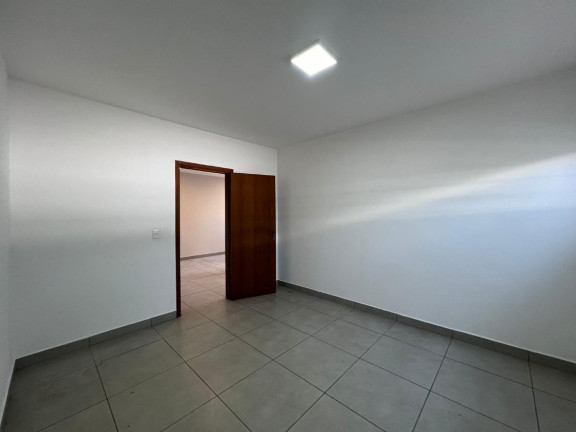 Imagem Galpão à Venda, 600 m² em Jardim Tabapuã - Londrina Imagem Galpão à Venda, 600 m² em Jardim Tabapuã - Londrina