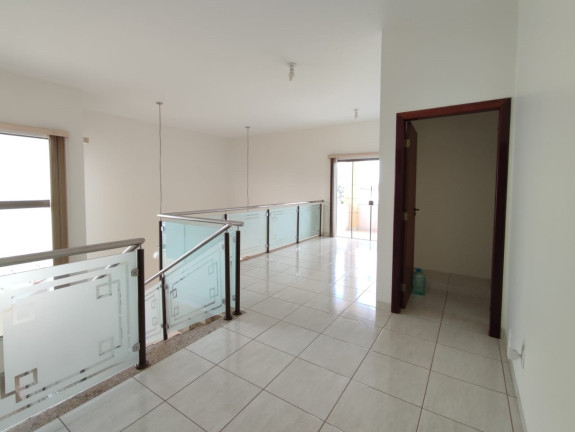 Imagem Sobrado com 4 Quartos à Venda,  em Plano Diretor Sul - Palmas