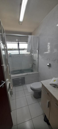 Imagem Sobrado com 3 Quartos à Venda, 147 m² em Bom Retiro - Curitiba Imagem Sobrado com 3 Quartos à Venda, 147 m² em Bom Retiro - Curitiba