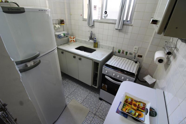 Imagem Apartamento com 1 Quarto para Temporada, 37 m² em Copacabana - Rio De Janeiro Imagem Apartamento com 1 Quarto para Temporada, 37 m² em Copacabana - Rio De Janeiro