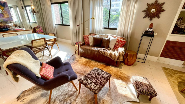 Imagem Apartamento com 3 Quartos à Venda, 240 m² em Campo Belo - São Paulo