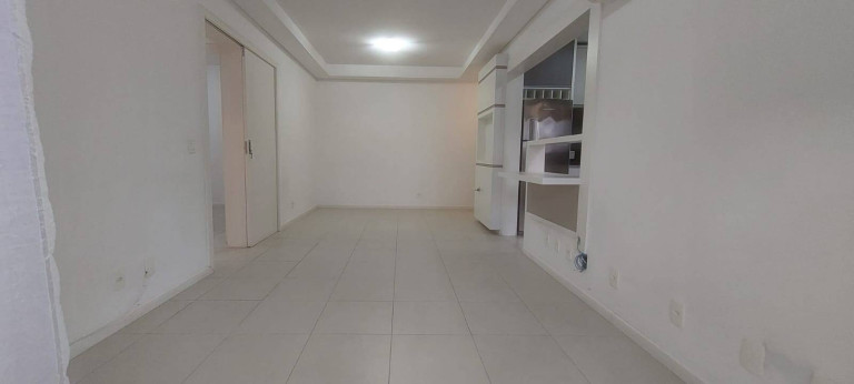 Imagem Apartamento com 2 Quartos à Venda, 71 m² em Centro - Florianópolis