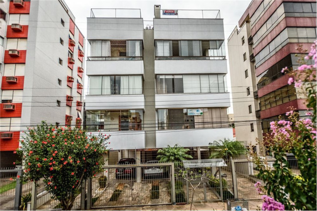 Imóvel com 3 Quartos à Venda,  em Jardim Lindóia - Porto Alegre