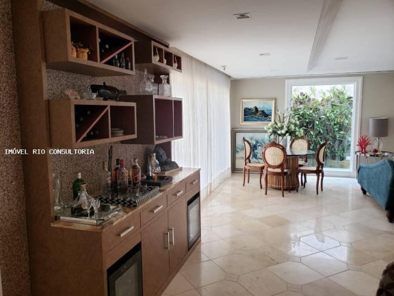 Imagem Casa com 5 Quartos à Venda, 1.260 m² em Rio De Janeiro Imagem Casa com 5 Quartos à Venda, 1.260 m² em Rio De Janeiro
