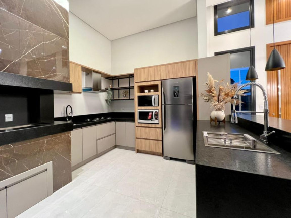 Imagem Casa com 4 Quartos à Venda, em Dubai - Capao Da Canoa Imagem Casa com 4 Quartos à Venda, em Dubai - Capao Da Canoa