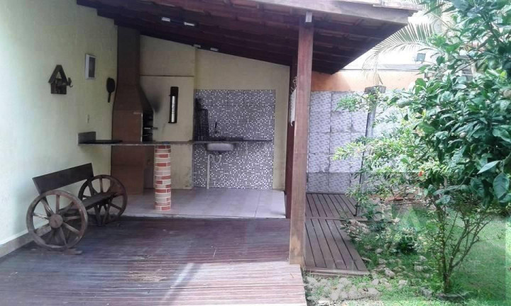 Imagem Casa com 3 Quartos à Venda, 289 m² em Ingleses - Florianópolis