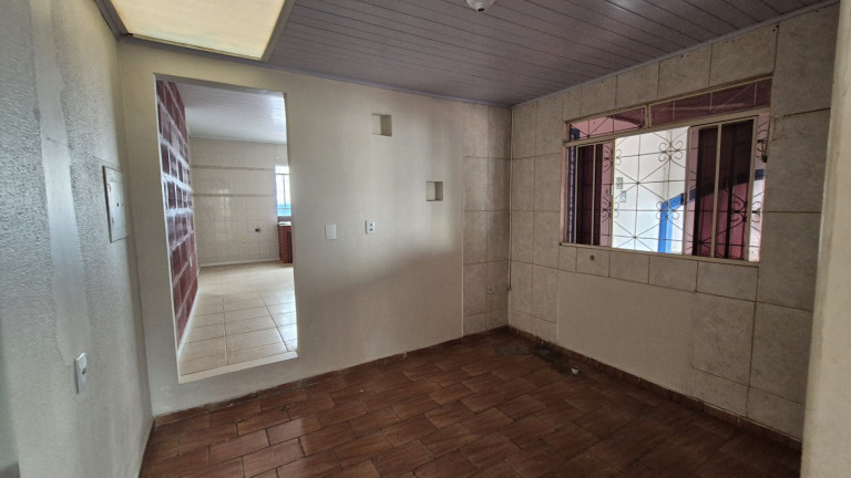 Imagem Casa com 4 Quartos à Venda, em Vila Yolanda - Foz Do Iguaçu Imagem Casa com 4 Quartos à Venda, em Vila Yolanda - Foz Do Iguaçu