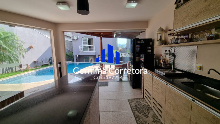 Imagem Casa com 4 Quartos à Venda, 215 m² em Suru - Santana De Parnaíba Imagem Casa com 4 Quartos à Venda, 215 m² em Suru - Santana De Parnaíba