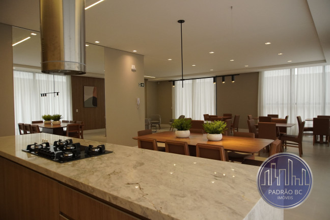 Imagem Apartamento com 3 Quartos à Venda, 147 m² em Hugo Lange - Curitiba