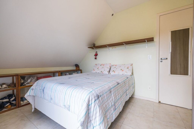 Imagem Casa de Condomínio com 4 Quartos à Venda, 230 m² em Cachoeira Do Bom Jesus - Florianópolis