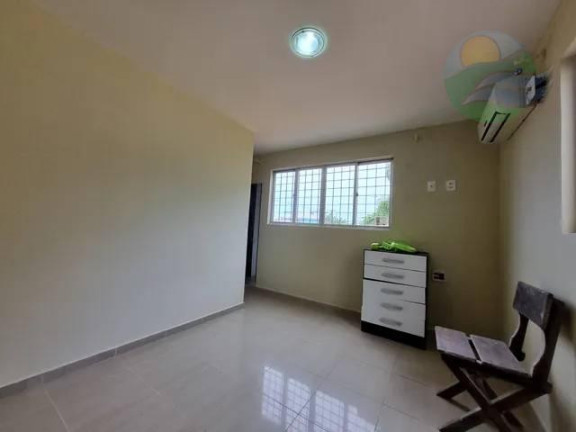 Imagem Casa com 4 Quartos à Venda, 150 m²