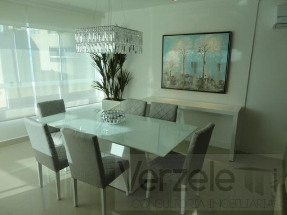 Imagem Apartamento com 3 Quartos à Venda, 130 m² em Centro - Balneário Camboriú