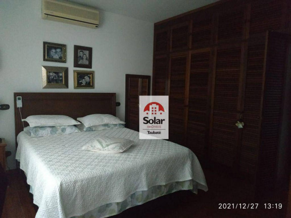 Imagem Casa com 3 Quartos à Venda, 300 m² em Centro - Tremembé