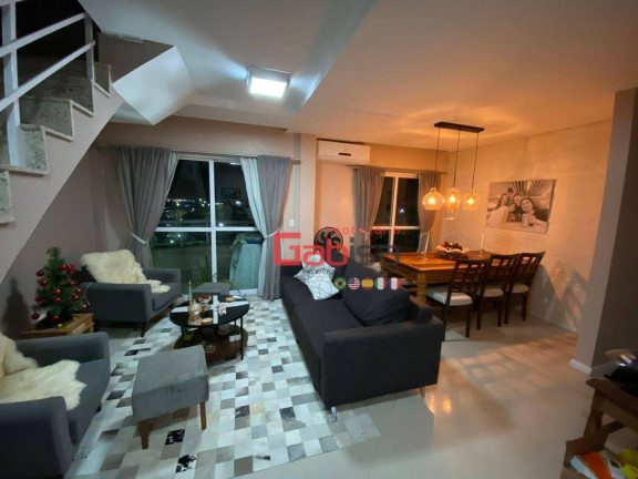 Imagem Cobertura com 3 Quartos à Venda, 192 m² em Braga - Cabo Frio