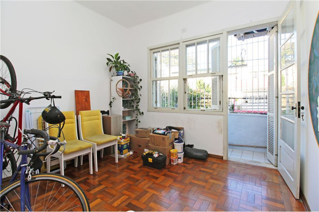 Imagem Apartamento com 2 Quartos à Venda, 68 m² em Santo Antônio - Porto Alegre Imagem Apartamento com 2 Quartos à Venda, 68 m² em Santo Antônio - Porto Alegre