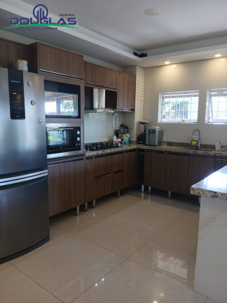 Imagem Casa com 3 Quartos à Venda, 3.000 m² em Viamão