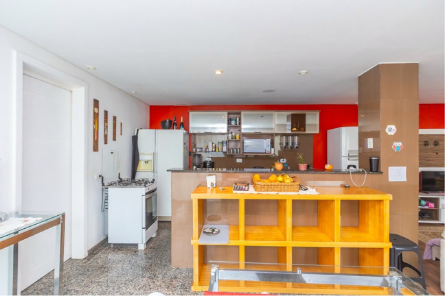 Imagem Casa com 6 Quartos à Venda, 344 m² em Santa Quitéria - Curitiba Imagem Casa com 6 Quartos à Venda, 344 m² em Santa Quitéria - Curitiba
