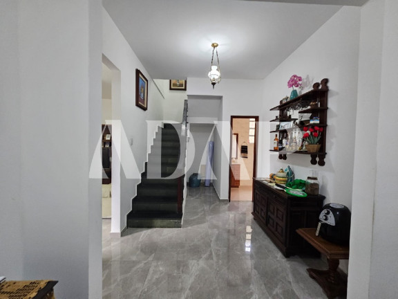 Imagem Casa com 3 Quartos à Venda, 400 m² em Curicica - Rio De Janeiro Imagem Casa com 3 Quartos à Venda, 400 m² em Curicica - Rio De Janeiro