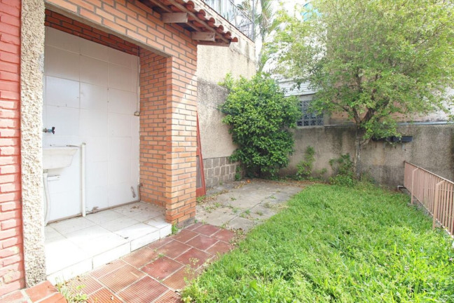 Imagem Imóvel com 2 Quartos à Venda, 85 m² em Petrópolis - Porto Alegre