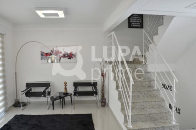 Imagem Casa com 3 Quartos à Venda, 170 m² em Vila Bertioga - São Paulo Imagem Casa com 3 Quartos à Venda, 170 m² em Vila Bertioga - São Paulo