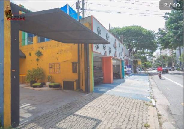 Imagem Casa com 5 Quartos à Venda, 240 m² em Moema - São Paulo Imagem Casa com 5 Quartos à Venda, 240 m² em Moema - São Paulo
