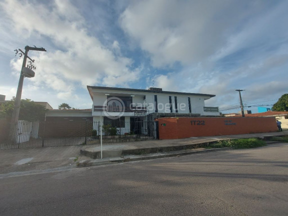 Casa com 8 Quartos para Alugar, 1.050 m² em Capim Macio - Natal