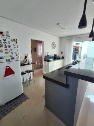 Imagem Casa com 3 Quartos à Venda, 202 m² em Jardim Maristela - Atibaia Imagem Casa com 3 Quartos à Venda, 202 m² em Jardim Maristela - Atibaia
