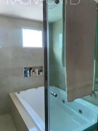 Imagem Casa de Condomínio com 3 Quartos para Alugar, 260 m²