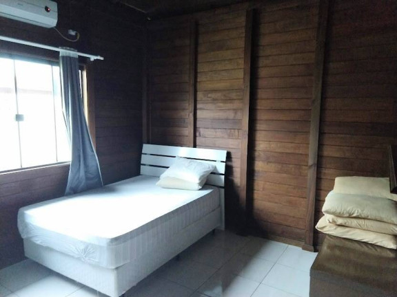 Imagem Casa com 3 Quartos para Temporada, 85 m² em Bombas - Bombinhas Imagem Casa com 3 Quartos para Temporada, 85 m² em Bombas - Bombinhas