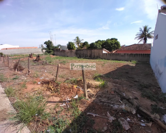 Imagem Terreno à Venda, 526 m² em Loteamento Santo Antonio - Jaguariúna Imagem Terreno à Venda, 526 m² em Loteamento Santo Antonio - Jaguariúna