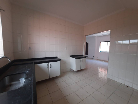 Imagem Casa com 4 Quartos para Alugar, 250 m² em Independência - Taubaté Imagem Casa com 4 Quartos para Alugar, 250 m² em Independência - Taubaté