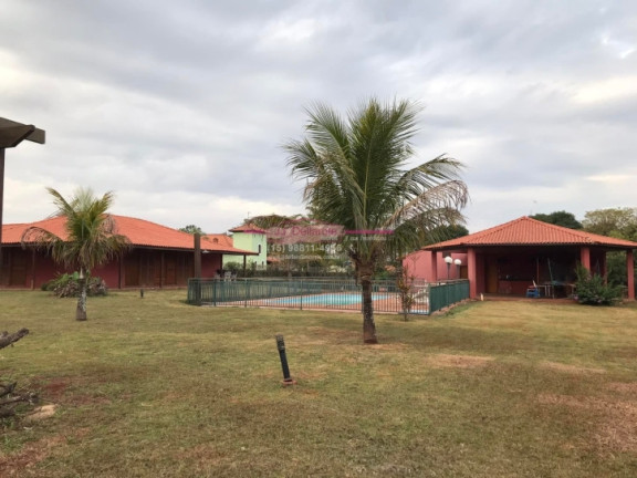 Chácara com 4 Quartos à Venda, 400 m² em Vitassay - Boituva