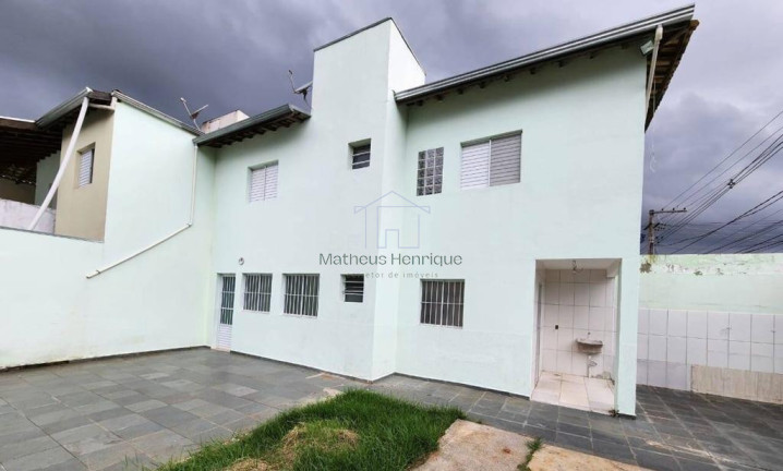Casa com 2 Quartos à Venda,  em Jardim Continente - Várzea Paulista