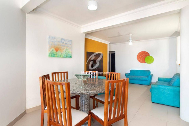 Imagem Casa com 4 Quartos para Temporada, em Canto Grande - Bombinhas Imagem Casa com 4 Quartos para Temporada, em Canto Grande - Bombinhas
