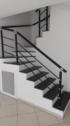 Imagem Casa com 2 Quartos à Venda, 211 m² em Granja Viana - Cotia