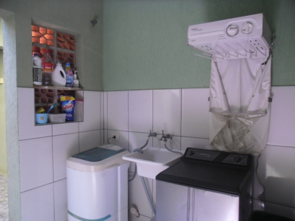 Imagem Casa com 3 Quartos à Venda, 140 m² em Pq. Dos Principes - Jacareí