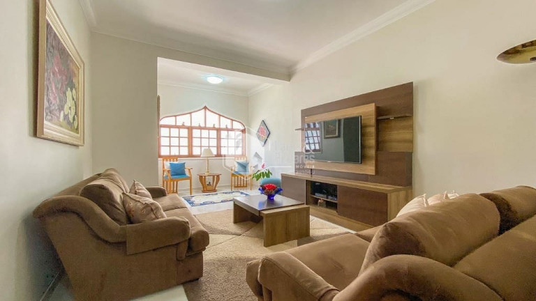 Casa com 5 Quartos à Venda, 275 m² em Cambuci - São Paulo