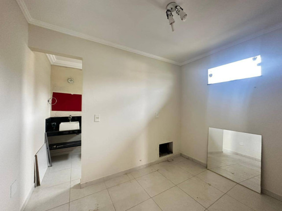 Imagem Casa com 4 Quartos para Alugar,  em Outeiro Da Glória - Porto Seguro