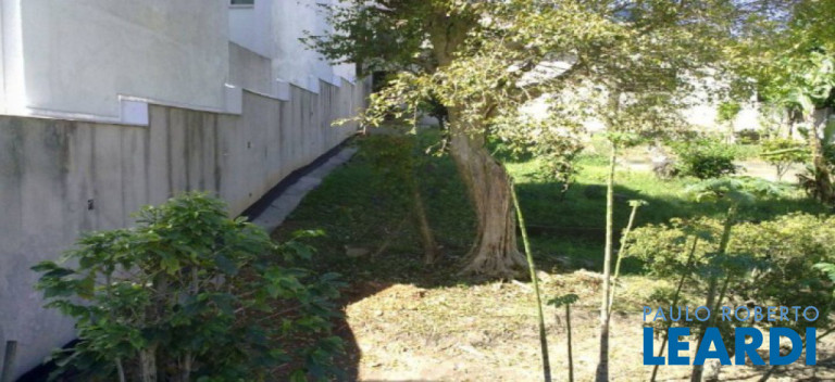 Imagem Terreno à Venda, 520 m² em Santa Teresinha - Santo André Imagem Terreno à Venda, 520 m² em Santa Teresinha - Santo André