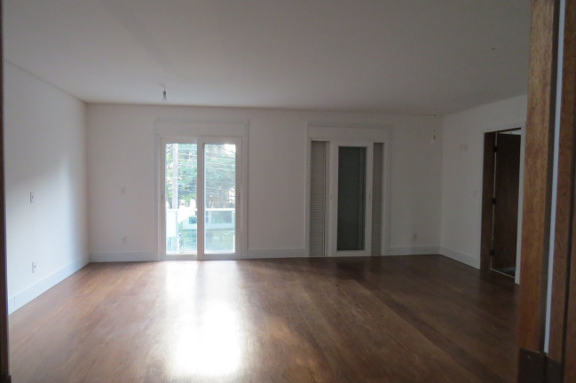 Imagem Casa com 4 Quartos à Venda, 730 m² em Jardim Paulista - São Paulo Imagem Casa com 4 Quartos à Venda, 730 m² em Jardim Paulista - São Paulo