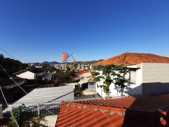Imagem Casa com 3 Quartos à Venda, 256 m² em Trindade - Florianópolis