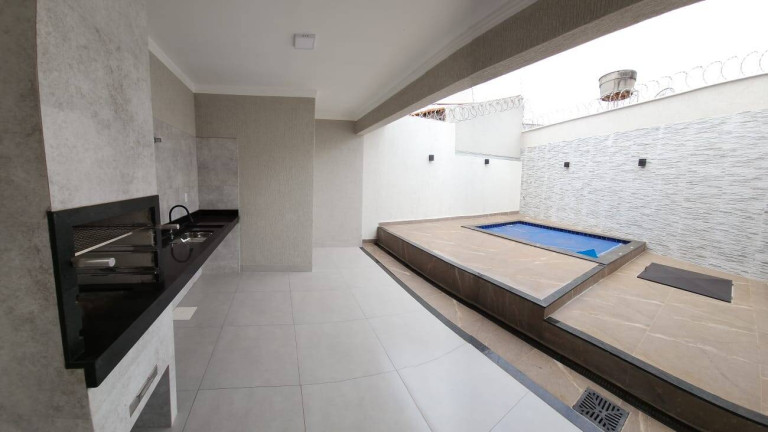 Imagem Casa com 3 Quartos à Venda, 134 m² em Jardim Presidente - Goiânia Imagem Casa com 3 Quartos à Venda, 134 m² em Jardim Presidente - Goiânia