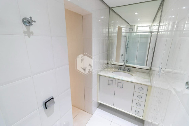 Imagem Apartamento com 3 Quartos à Venda, 224 m² em Jardim Paulista - São Paulo Imagem Apartamento com 3 Quartos à Venda, 224 m² em Jardim Paulista - São Paulo